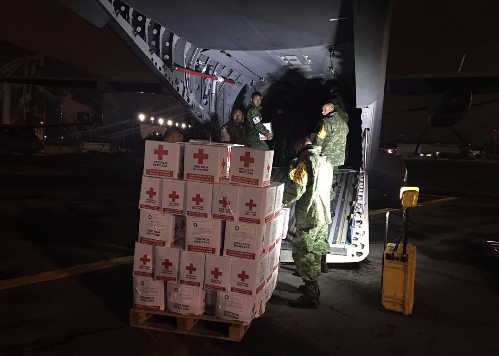 Traslada Ejército 16 toneladas de víveres a Oaxaca