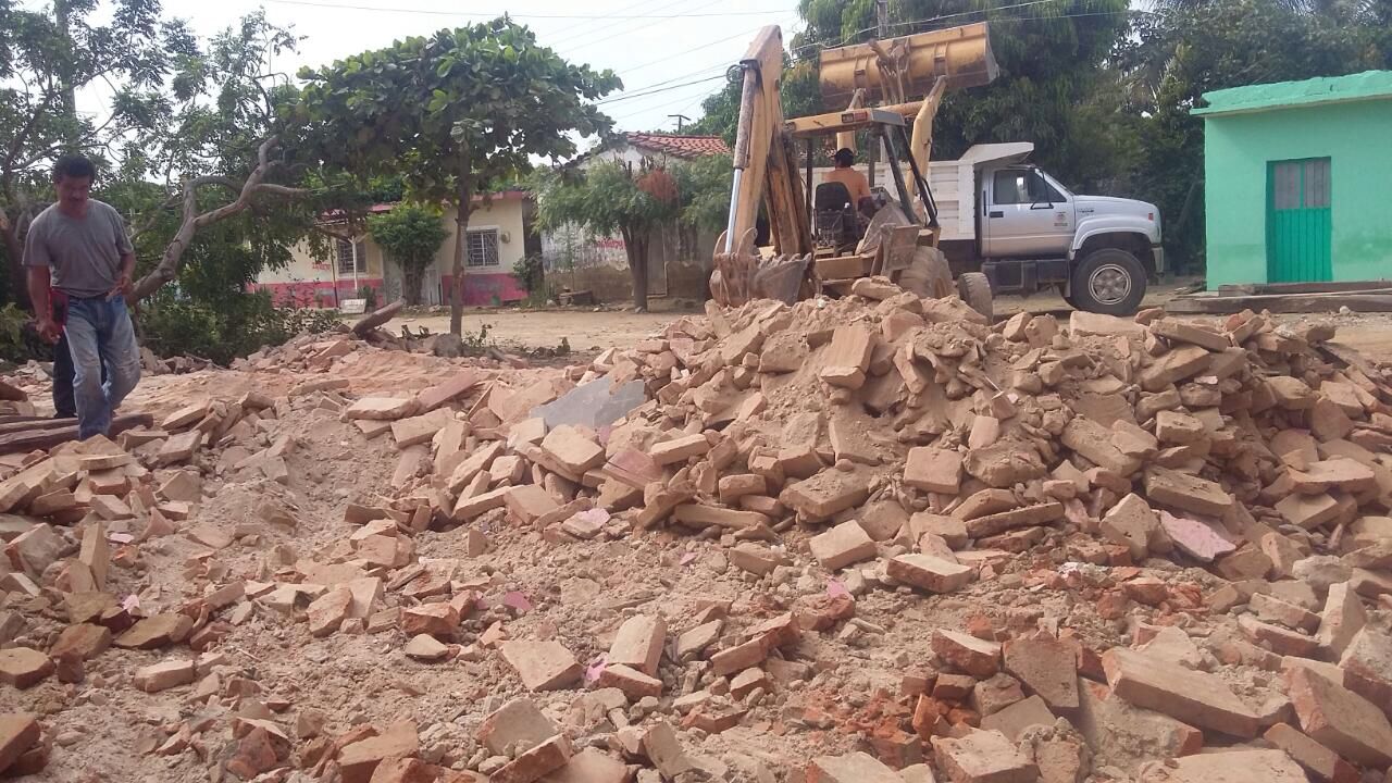 A 5 meses del sismo en Unión Hidalgo persiste  desinterés de edil
