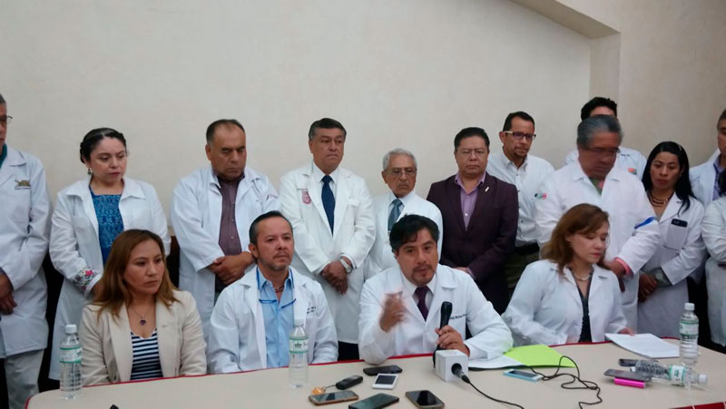 Preparan médicos marcha en Oaxaca para exigir libertad de su compañero