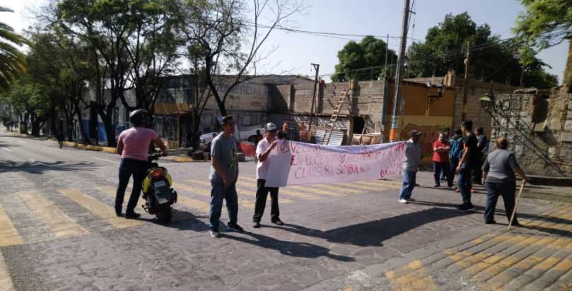 Denuncian colonos de Xochimilco imposición de tienda OXXO