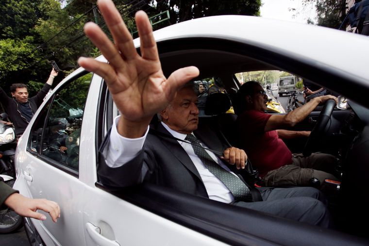 Andrés Manuel López Obrador se reúne con Enrique Peña Nieto