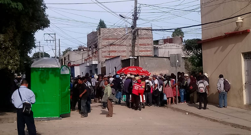 Protestan pobladores en delegación de Conafor en Oaxaca