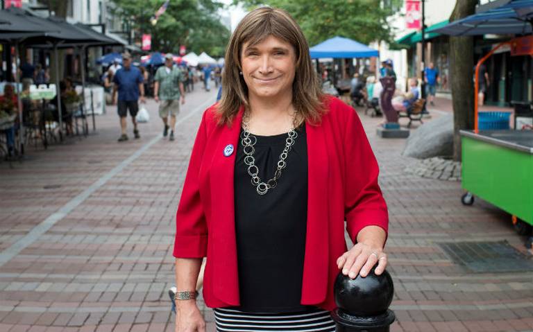 Mujer transgénero gana nominación histórica para gubernatura de Vermont, EU