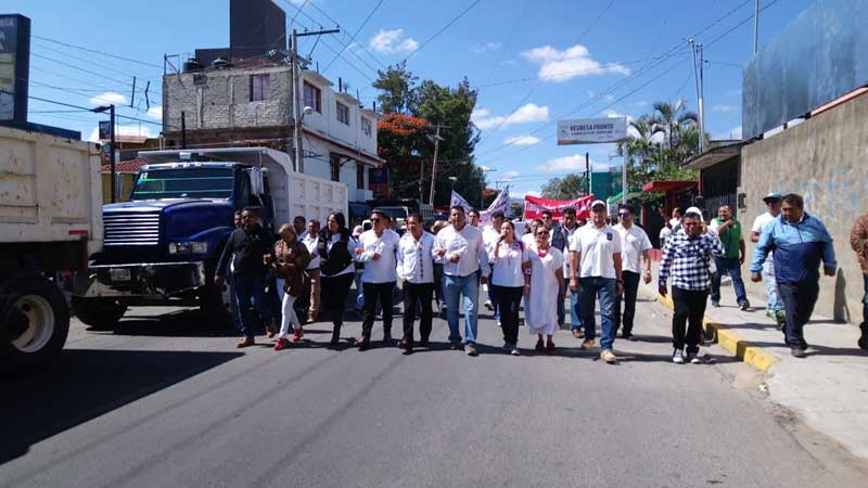 Marchan organizaciones para exigir cambio de funcionarios de Alejandro Murat