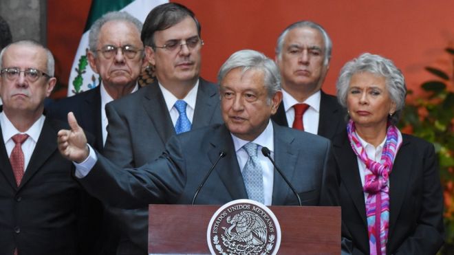 Toma de protesta de AMLO: las 5 tradiciones que López Obrador romperá desde su posesión y que marcan «el fin de la presidencia imperial»