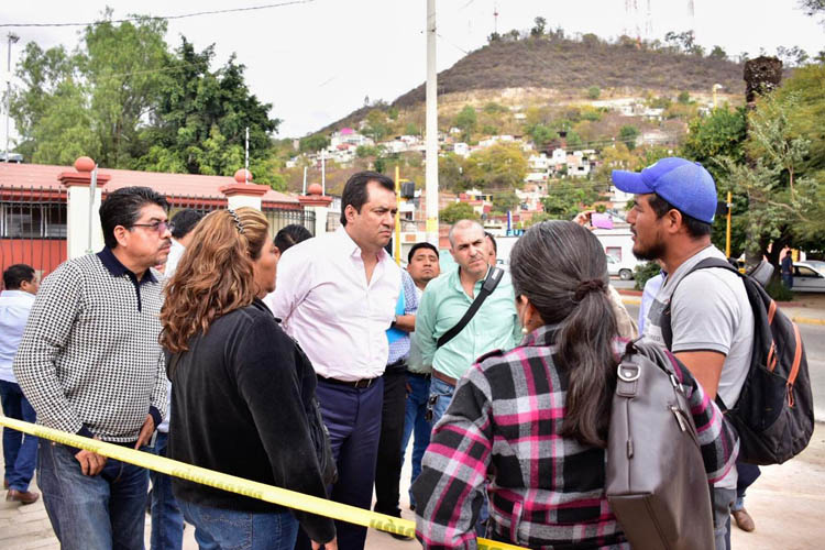 Brinda edil Oswaldo García Jarquín atención inmediata a demandas ciudadanas