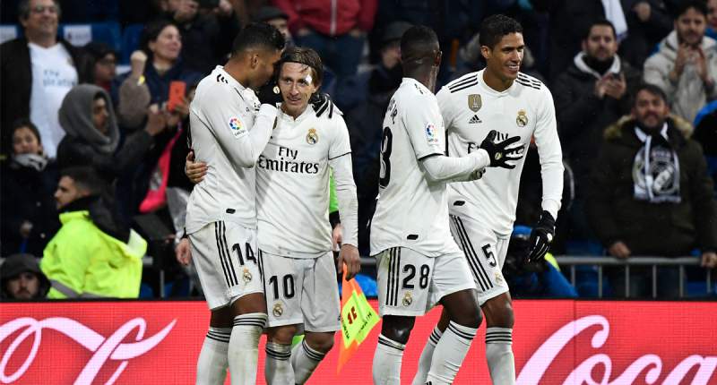Real Madrid vence al Sevilla con goles de Casemiro y Modric