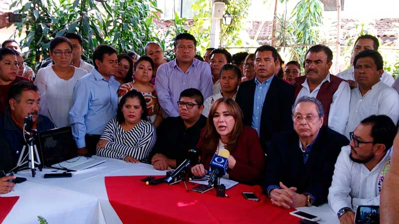 En Oaxaca Yeidckol Polevnscky dice que investigará nepotismo de morenistas