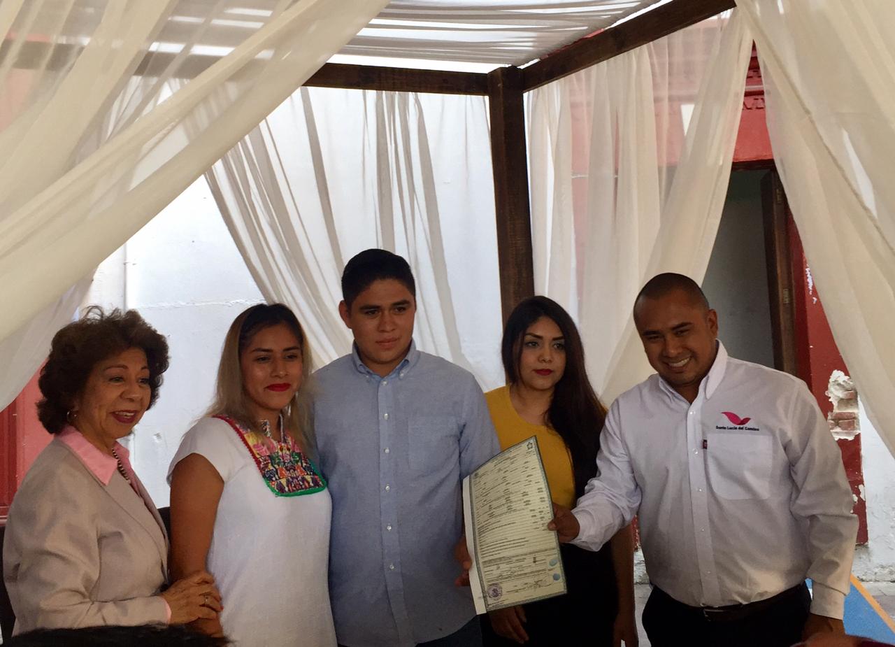 Celebran bodas colectivas en un ambiente festivo en Santa Lucía del Camino