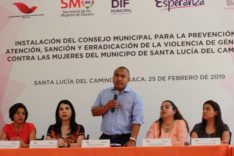 Inaugura Dante Montaño instancia municipal de las mujeres en Santa Lucía del Camino