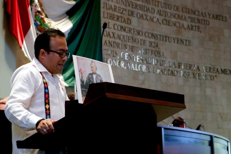 Legado histórico de Juana C. Romero a libros de textos gratuitos: propone Pável Meléndez