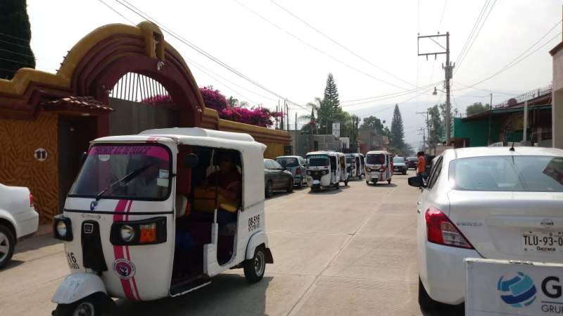 Mototaxistas piden a autoridades del transporte, respaldo después de su registro a RETO