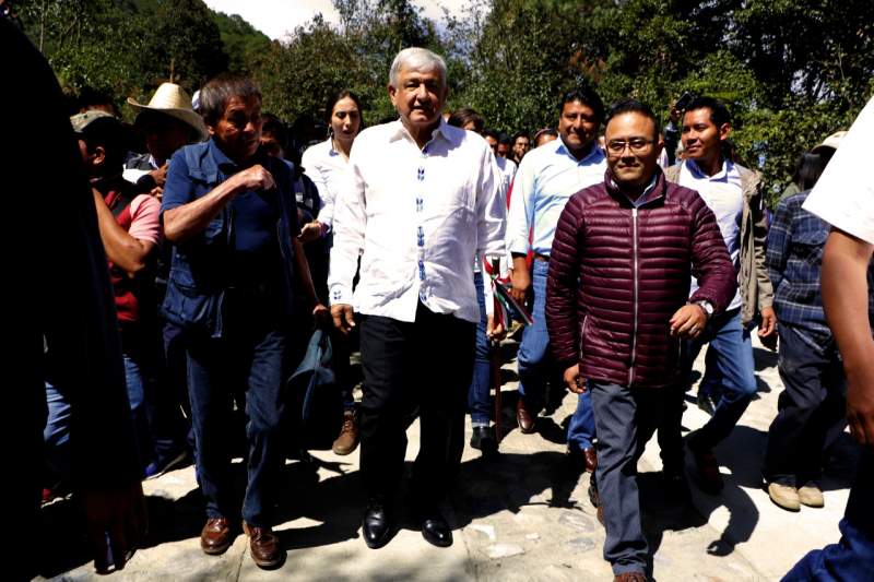 Cumple López Obrador con caminos pavimentados a los pueblos de Oaxaca: Pável Meléndez