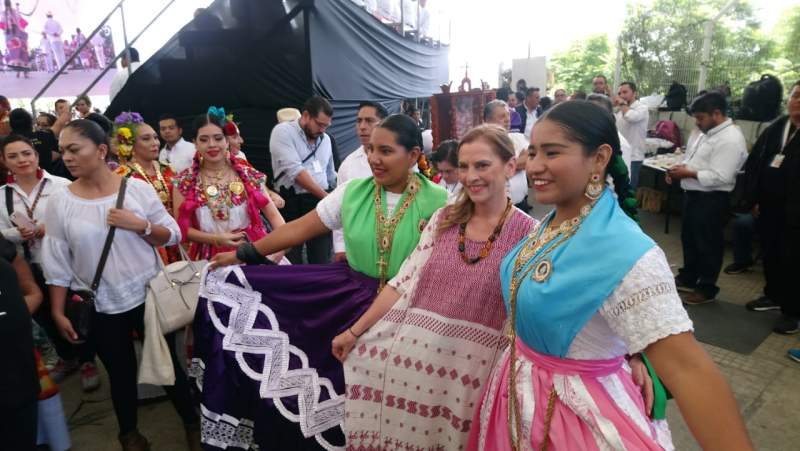 Oaxaca tiene celebración doble, el Lunes del Cerro y visita de la Primera Dama