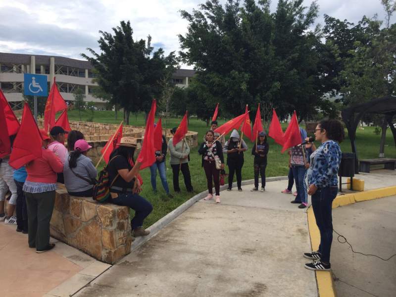 Sol Rojo protestó en Ciudad Judicial