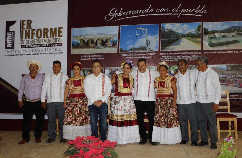 Santo Domingo Petapa avanza hacia el desarrollo social: Pável Meléndez