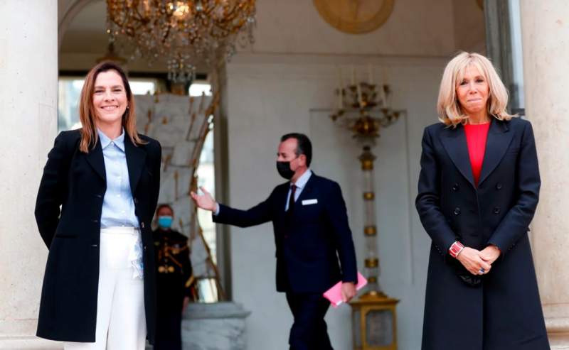 Beatriz Gutiérrez Müller viaja a París a encuentro con esposa de Emmanuel Macron