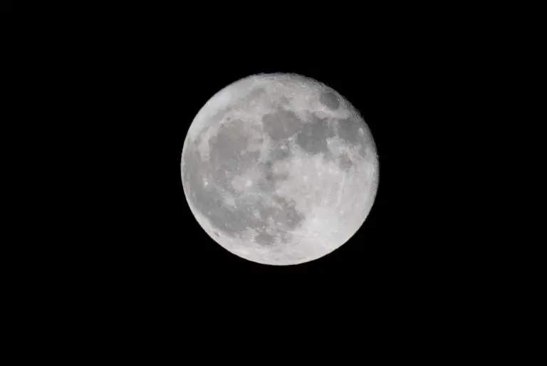 Esta noche la Luna estará más cerca de la Tierra que cualquier otro día del año