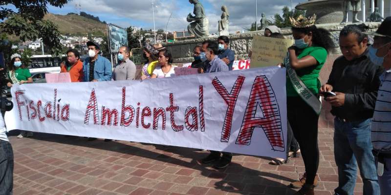 Marchan en defensa del cerro del crestón Oaxaca