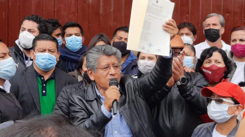 Ya es presidente Electo de Oaxaca de Juárez, Francisco Martínez Neri recibe constancia de mayoría