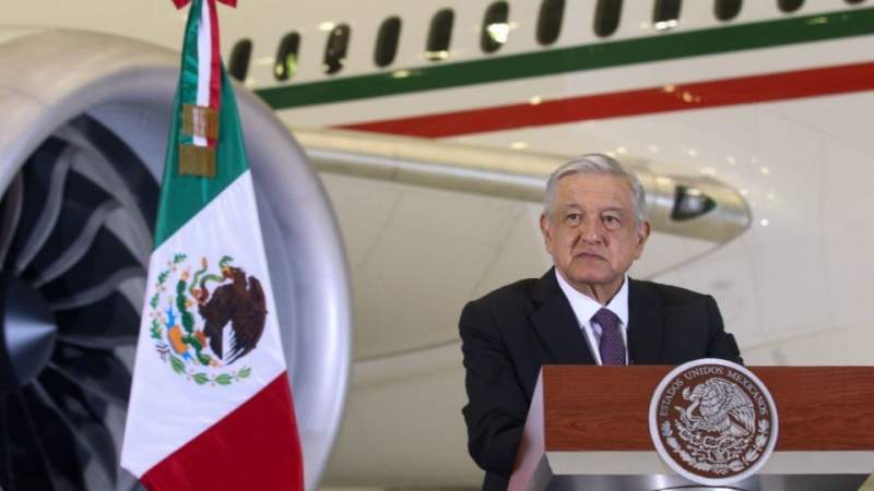 AMLO crearía nueva aerolínea con trabajadores de Mexicana de Aviación