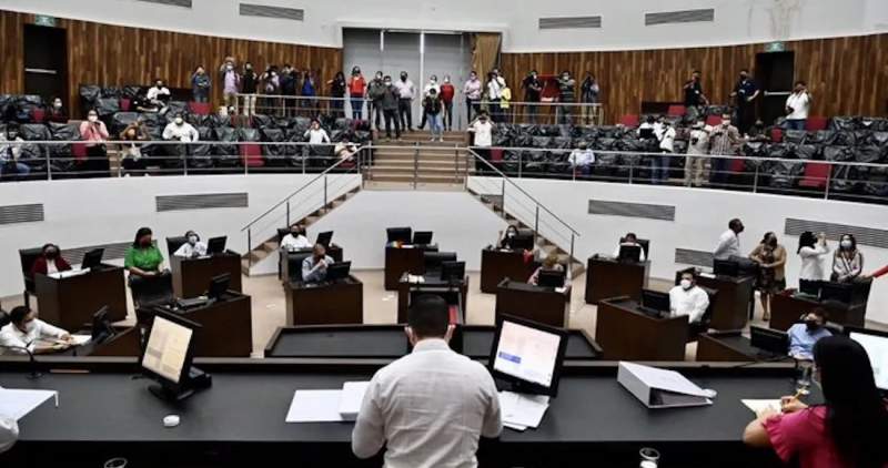 Congreso de Yucatán avala el matrimonio igualitario y prohíbe terapias de conversión