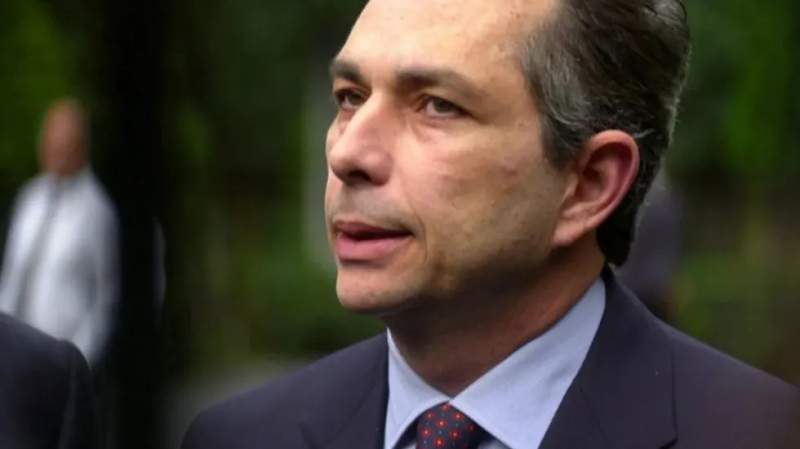 Giran orden de aprehensión contra el empresario Carlos Cabal Peniche