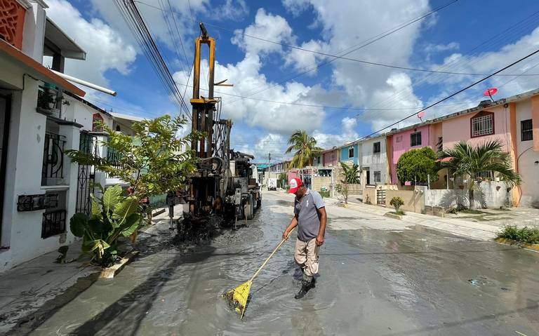Huracán Grace toca tierra en Quintana Roo