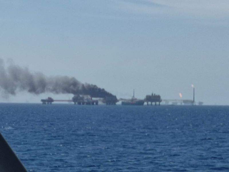 Se registra incendio en plataforma marina de Pemex en Campeche