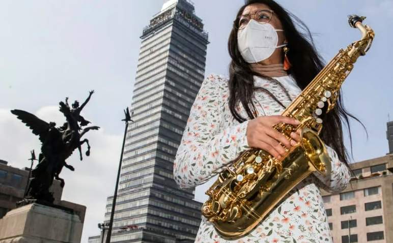 Denuncia la saxofonista María Elena Ríos que fue víctima de una persecución con detonaciones