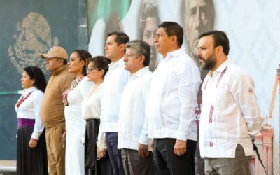 Encabeza Salomón Jara izamiento de la Bandera en memoria de las víctimas de los sismos de 1985 y 2017